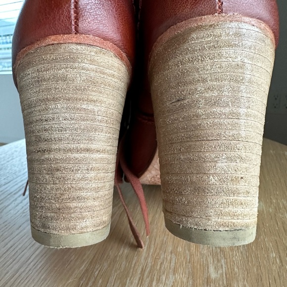 Free People Leather Booties with ties. Cognac Size 37. - Picture 2 of 10
